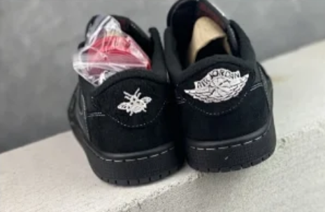 Air Jordan 1 Low Travis Scott Black Phantom